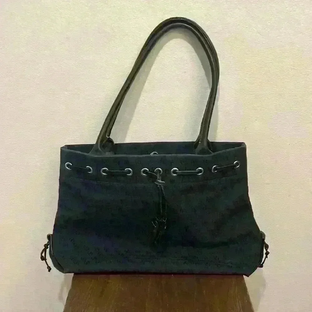Dooney & Bourke bourke deep interior